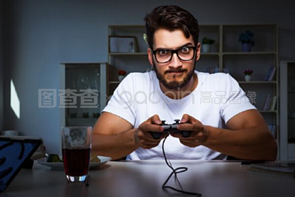 全面失控:气球男孩