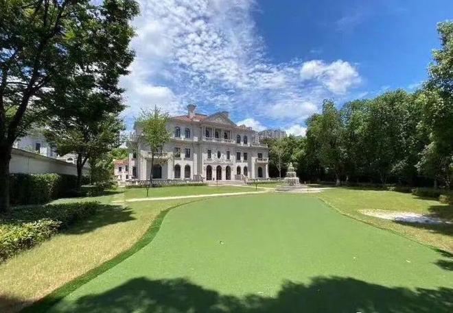 兔子镇的火狐狸